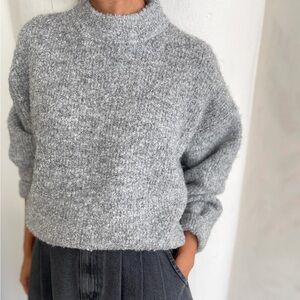 Le Bon Shoppe Elise Sweater in Heather Grey